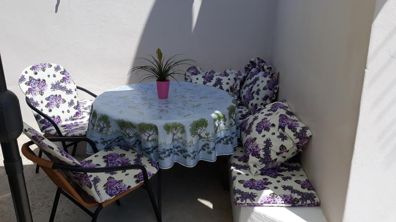 Mini Apartment Petra - Rooms Purple & Green With Kitchen And Garden Дубровник Экстерьер фото