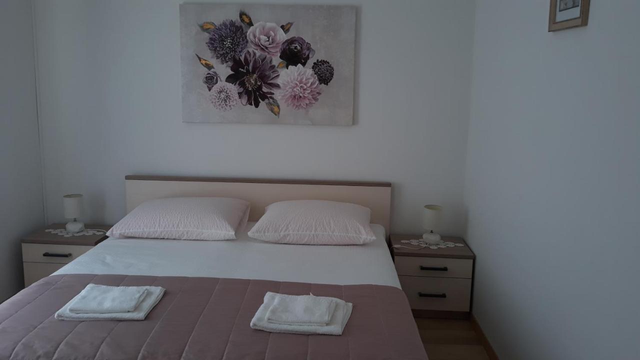 Mini Apartment Petra - Rooms Purple & Green With Kitchen And Garden Дубровник Экстерьер фото