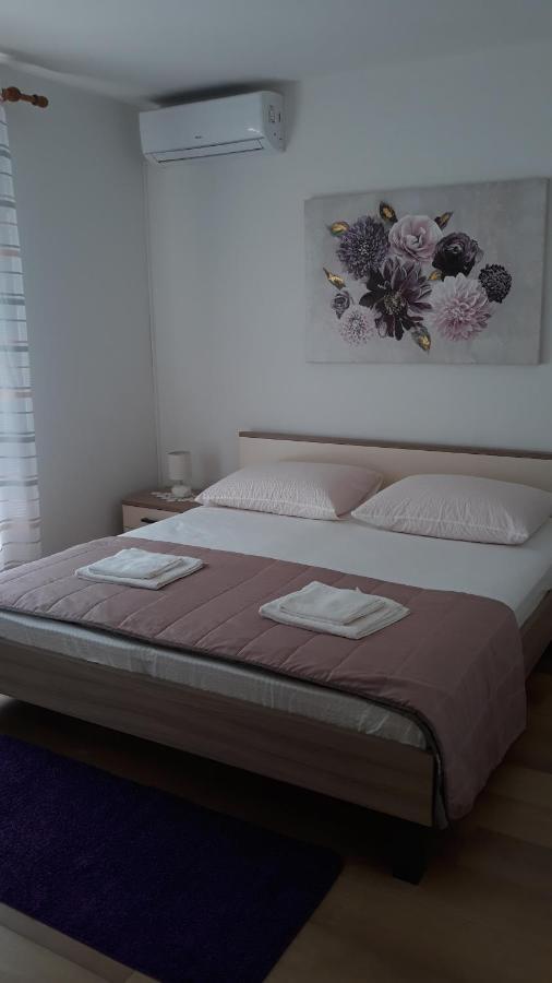 Mini Apartment Petra - Rooms Purple & Green With Kitchen And Garden Дубровник Экстерьер фото