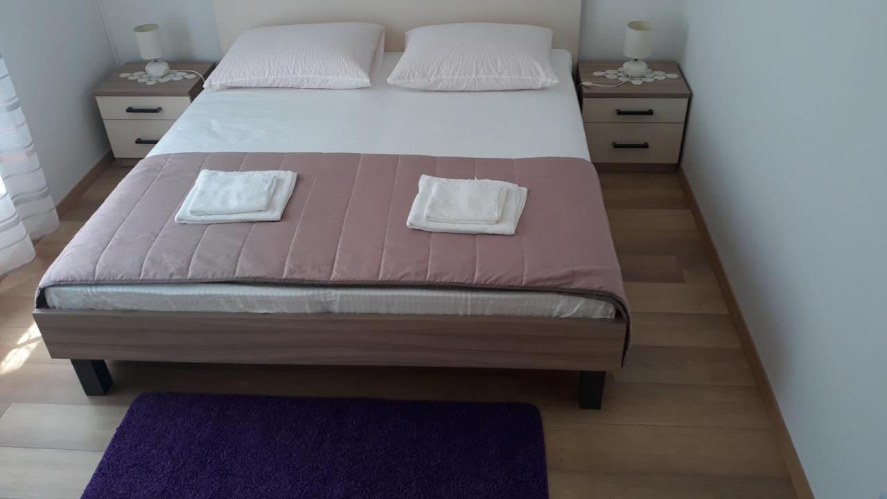 Mini Apartment Petra - Rooms Purple & Green With Kitchen And Garden Дубровник Экстерьер фото