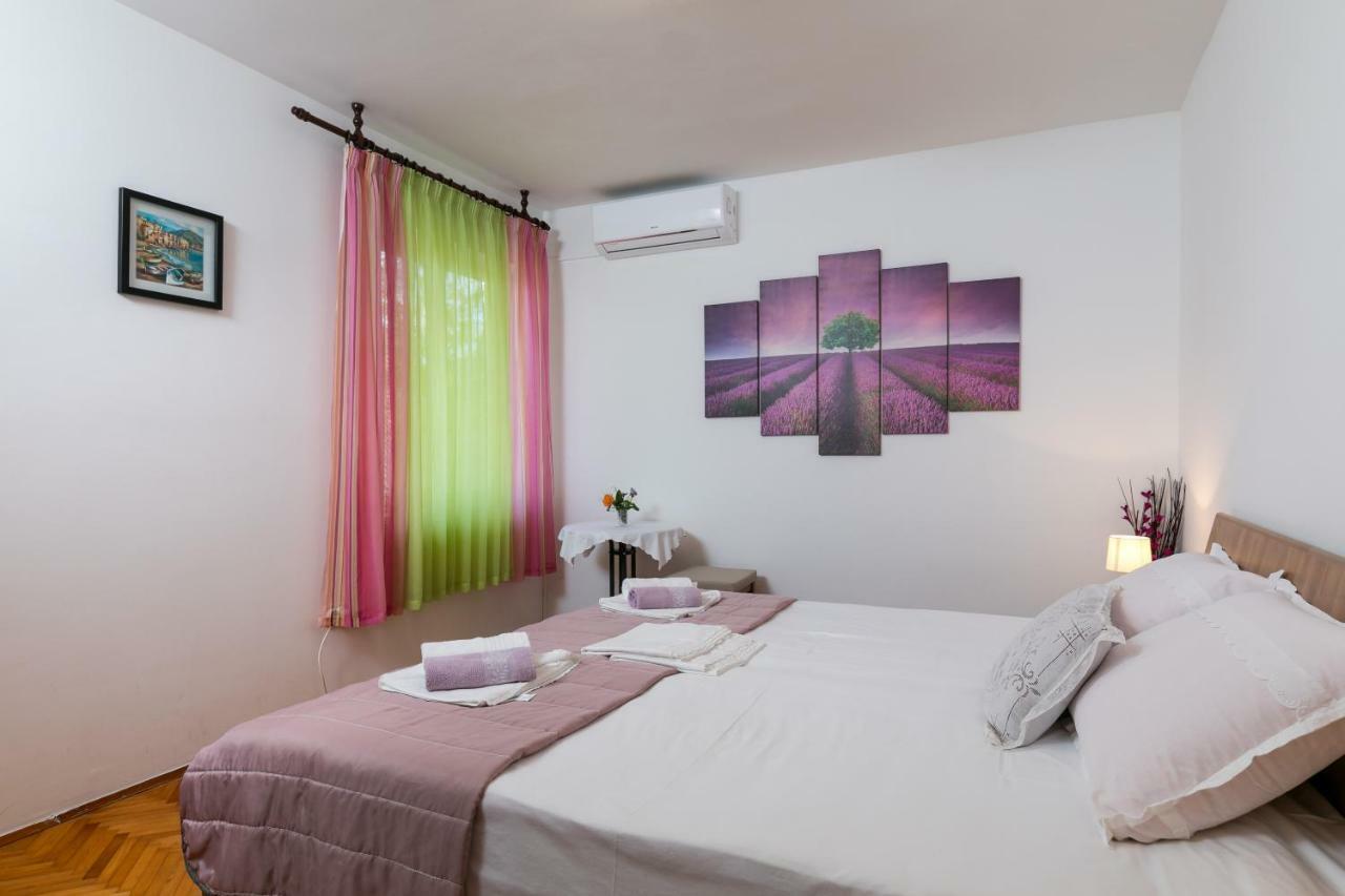 Mini Apartment Petra - Rooms Purple & Green With Kitchen And Garden Дубровник Экстерьер фото