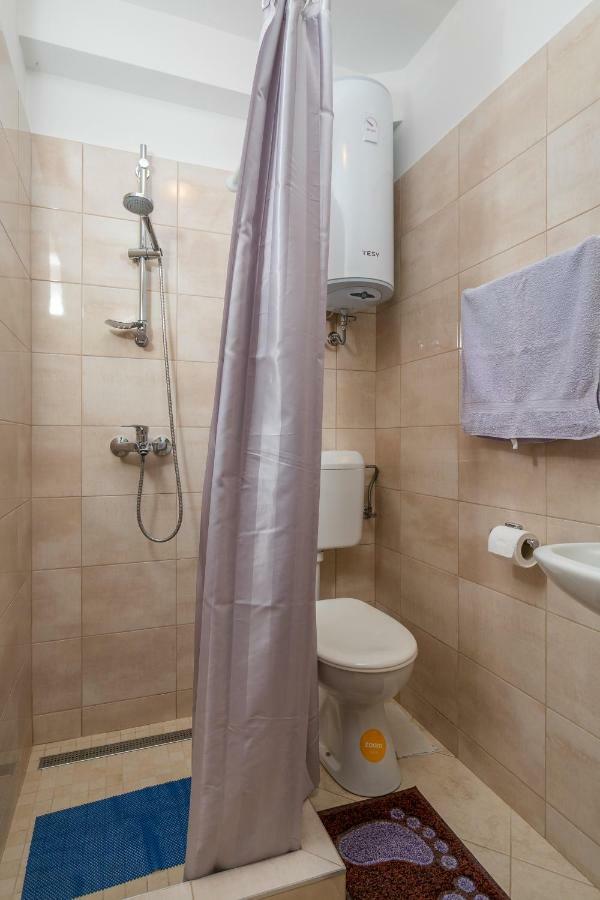 Mini Apartment Petra - Rooms Purple & Green With Kitchen And Garden Дубровник Экстерьер фото