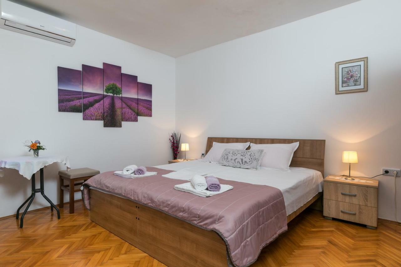Mini Apartment Petra - Rooms Purple & Green With Kitchen And Garden Дубровник Экстерьер фото